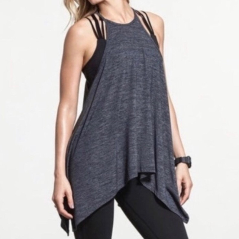Beyond Yoga Handkerchief Hem Tank Black Heather S